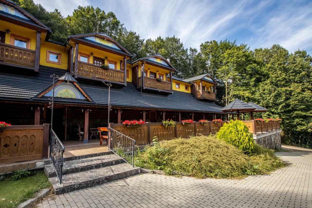 Koliba Expo Zelezna Exterior foto